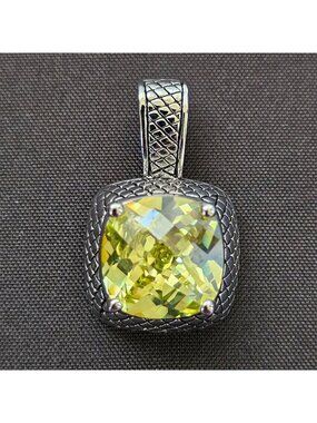Women’s Cushion Cut Citrine Peridot Crystal Pendant Silver Tone Textured Setting